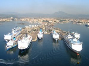 olbia vista dal mare molo brin ruota panoramica panorama
