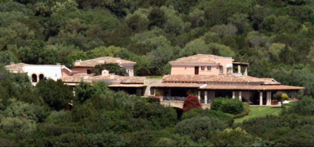 villa certosa