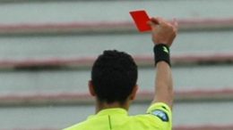 arbitro aggredito