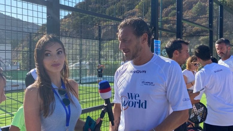 Valentina Caruso e Francesco Totti al Lexus Padel Vip Club di Poltu Quatu