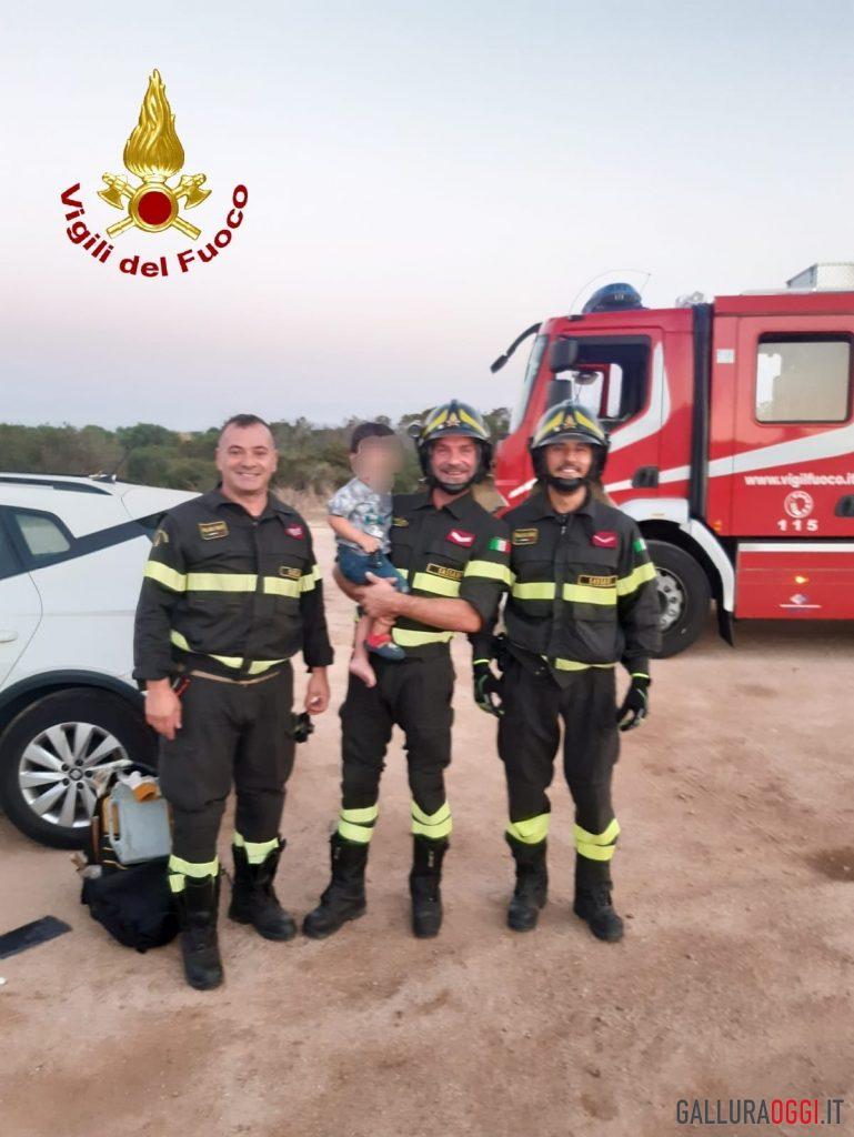 bimbo turista spagnolo costa smeralda