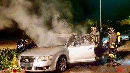 auto alle fiamme olbia incendio
