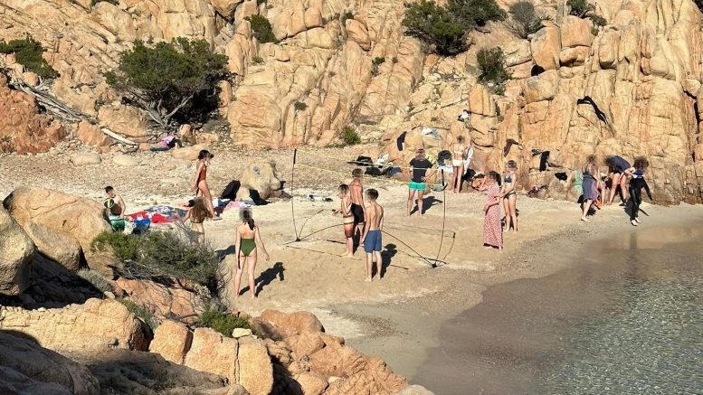 Cala coticcio beach volley