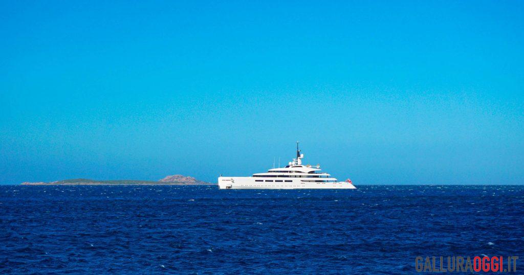 yacht
