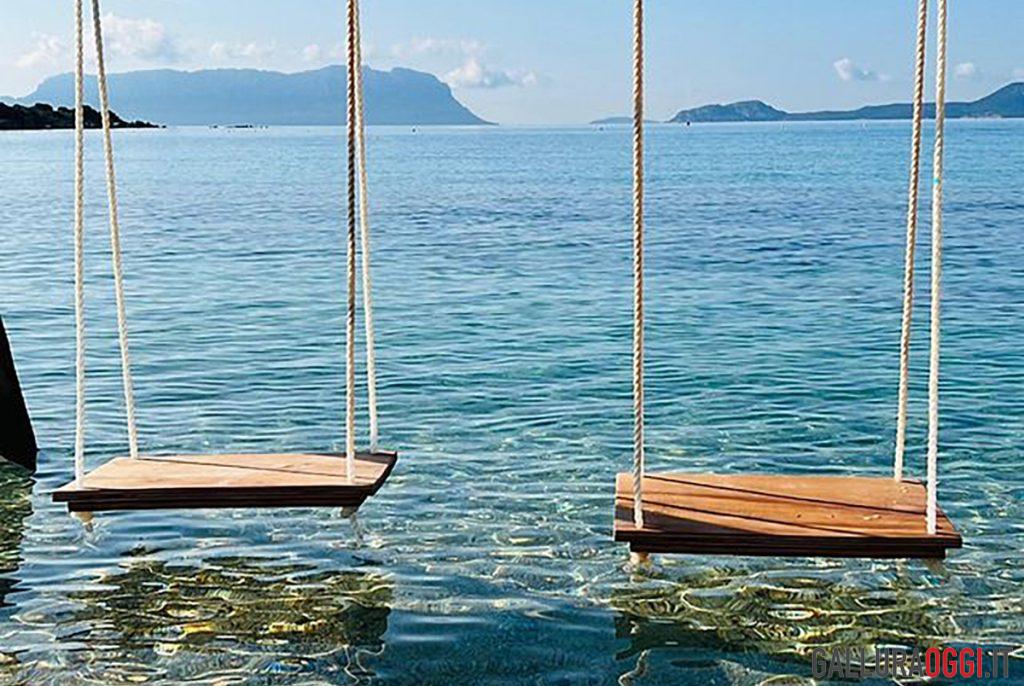 altalena spiaggia bianca golfo aranci