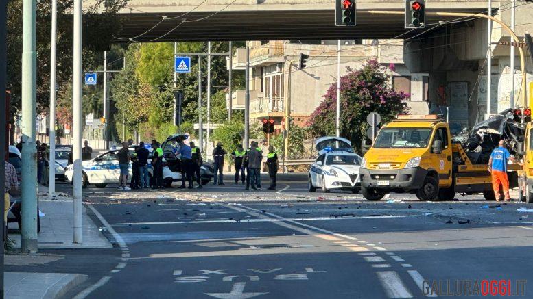 Incidente viale Marconi Cagliari ragazzi morti