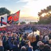 Abbraccio Cagliari funerale gigi riva