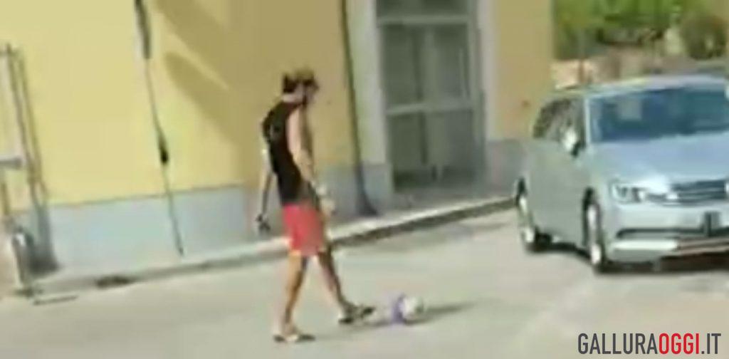 golfo aranci uomo pallone