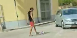 golfo aranci uomo pallone