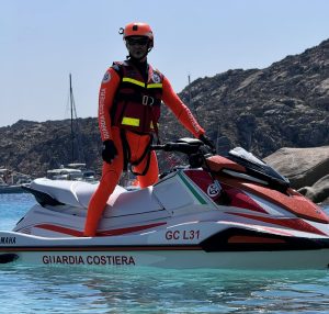mare guardia costiera cala coticcio la maddalena giudice controlli