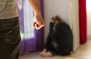 violenza ex bimba cocaina olbia