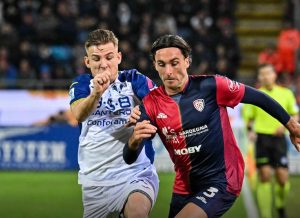 Augello in azione - Cagliari - Verona - Foto Cagliari Calcio