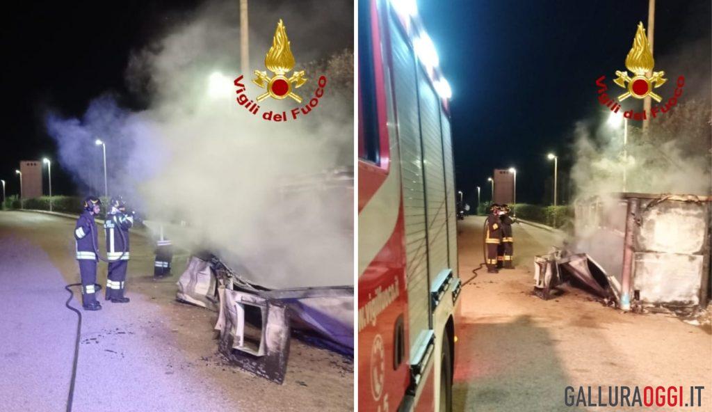 Ecobox in fiamme a Santa Teresa Gallura, scatta l'allarme
