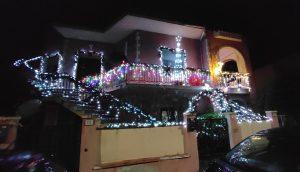 A Olbia una casa di via Gramsci diventa il simbolo della bellezza natalizia