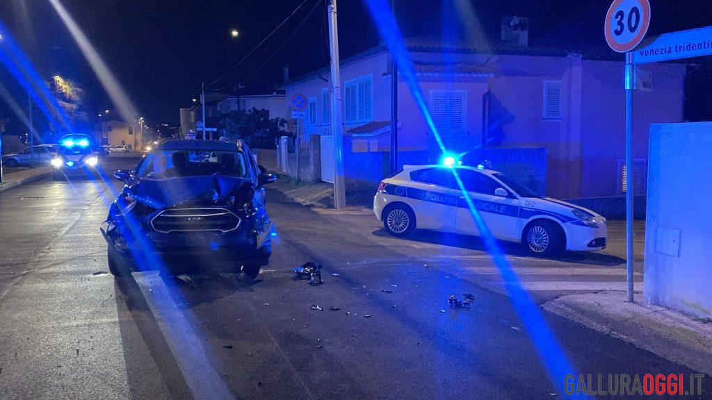 Brutto incidente all'incrocio di Olbia, ci sono diversi feriti