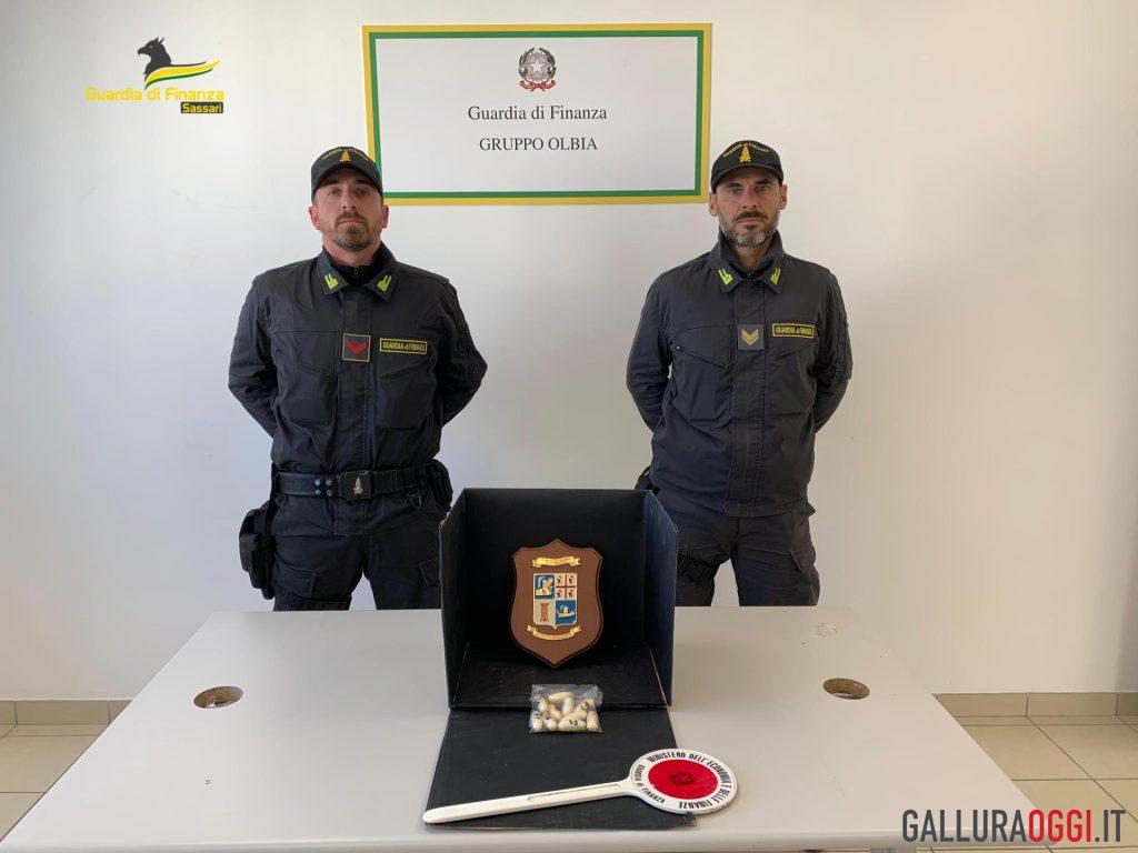 Sbarca con la cocaina al porto di Olbia, arrestato un 32enne