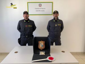 Sbarca con la cocaina al porto di Olbia, arrestato un 32enne