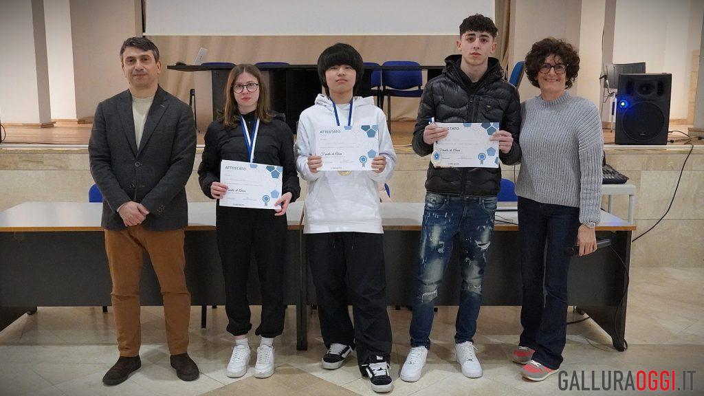 I ragazzi del Deffenu di Olbia volano in finale ai Giochi matematici