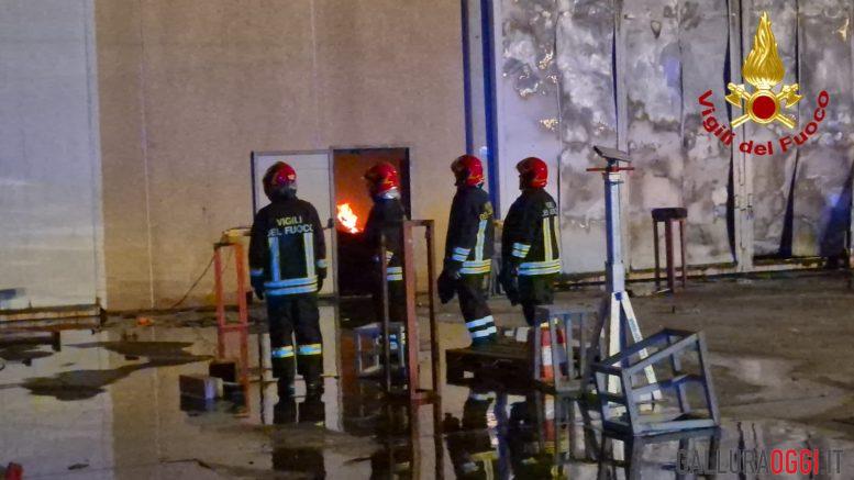 Incendio nel cantiere nautico di Olbia