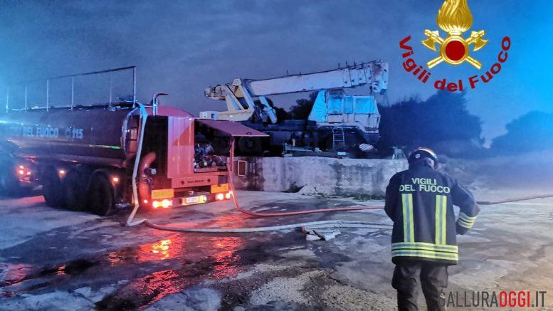 Incendio nel cantiere nautico di Porto Rotondo, danni per milioni di euro