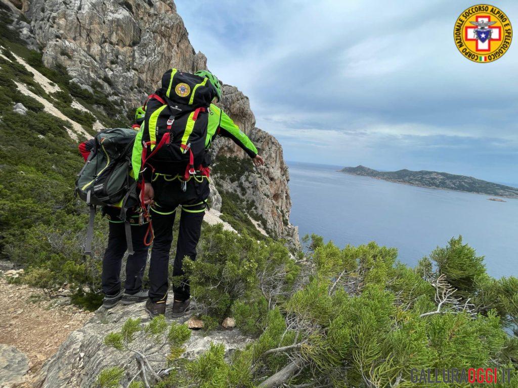Escursionista in difficoltà a Tavolara, interviene il Soccorso Alpino