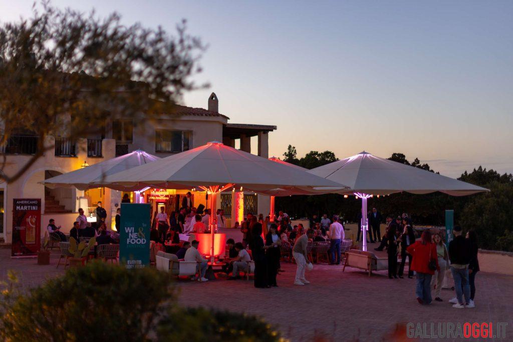 ell Raton accende la piazzetta di Porto Cervo con il suo dj set