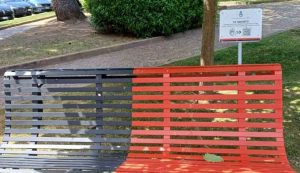 A Santa Teresa Gallura vandalizzato il cartello contro le dittature
