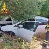 Auto si schianta contro guardrail, due feriti gravi a Budoni