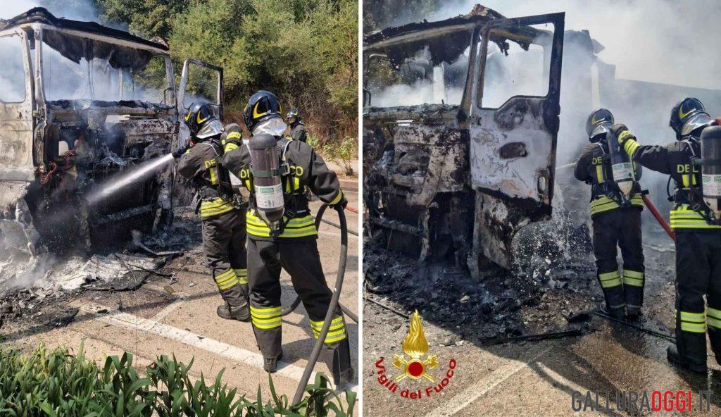 Camion in fiamme sulla strada per Padru, paura per il conducente
