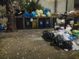 rifiuti abbandonati golfo aranci