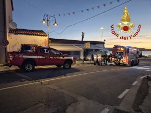 Bar di Palau distrutto da un incendio, i danni sono ingenti