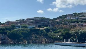 Villa sul litorale di Arzachena, insorgono gli ecologisti