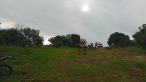 Gara di motocross a Olbia, ferito un giovane