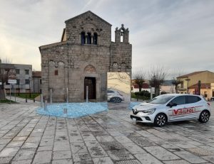 Vandali a San Simplicio, il parroco di Olbia schiera i vigilantes