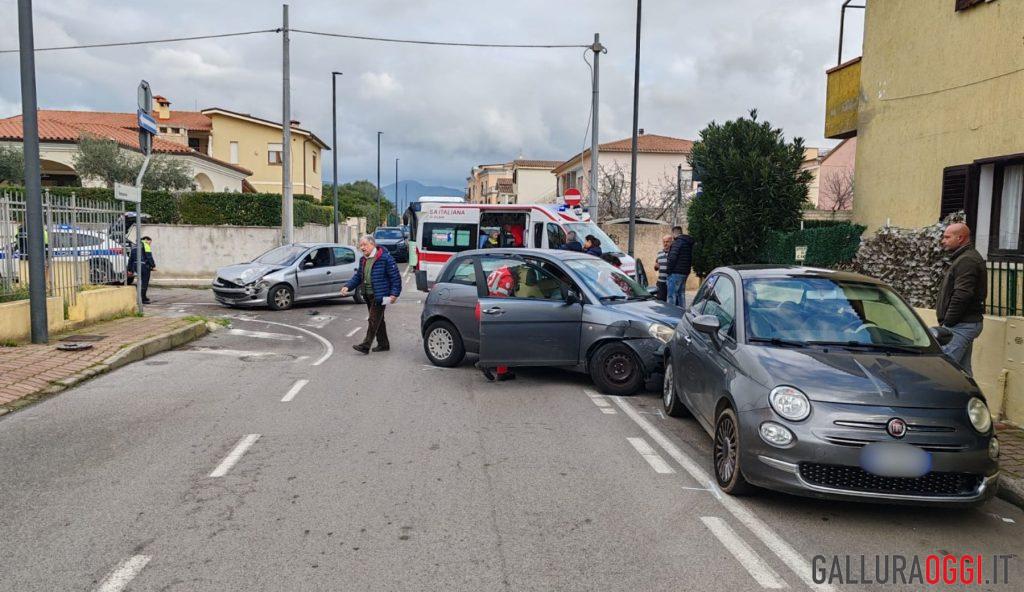 Brutto incidente a Olbia, coinvolte tre auto