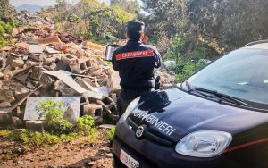 discarica impresa edile rifiuti la maddalena carabinieri forestali