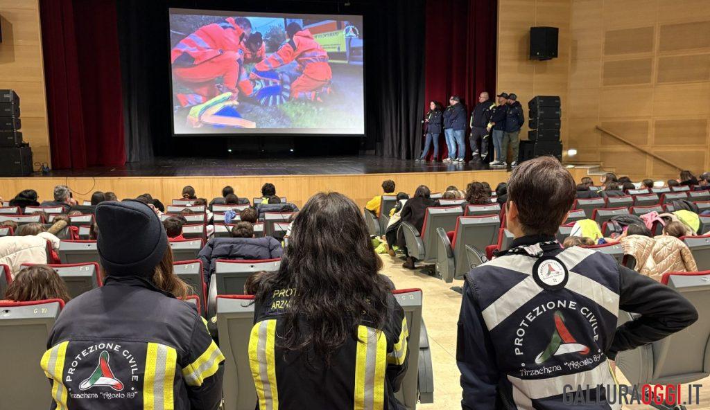 Gli studenti di Arzachena scoprono il mondo della Protezione Civile