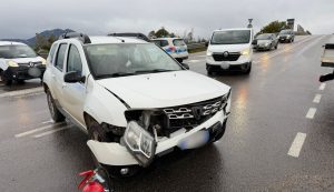 Incidente all'incrocio di Olbia, diversi feriti