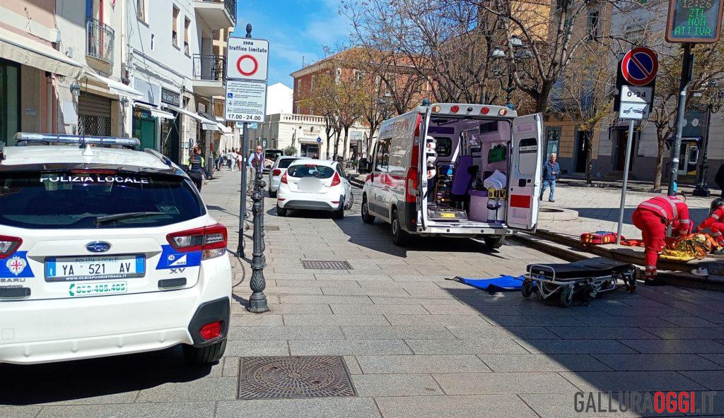 Investita una donna nel centro di Olbia, cosa è successo