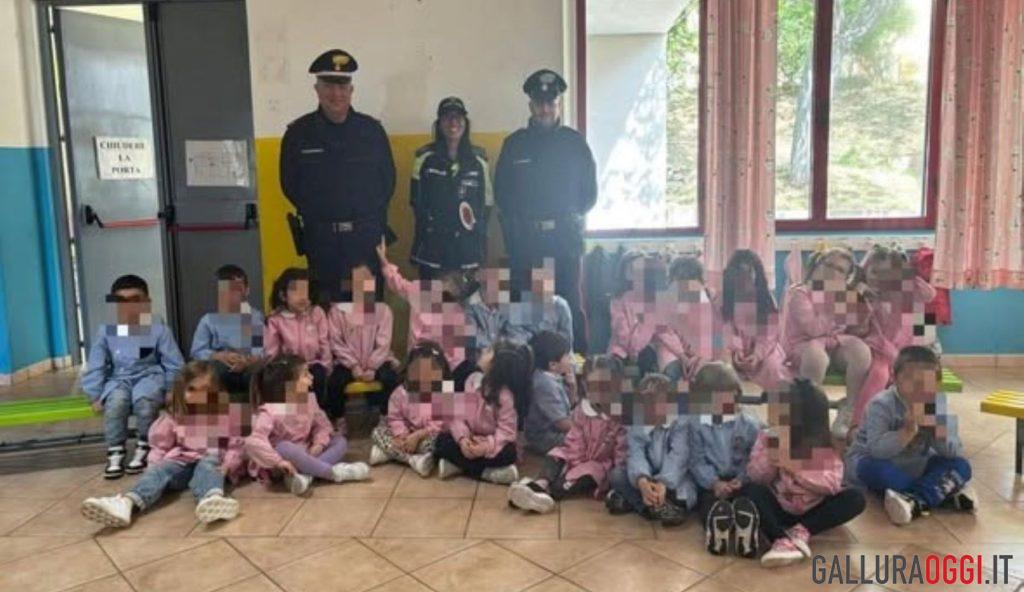 Educazione stradale a Berchidda, lezione con vigili e carabinieri