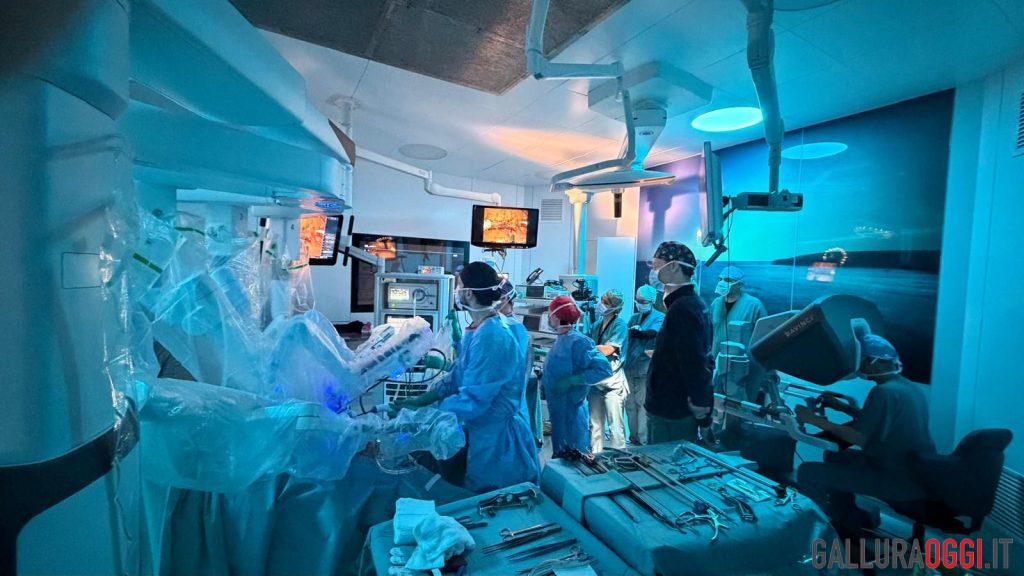 Mater Olbia, chirurgia robotica, sala operatoria