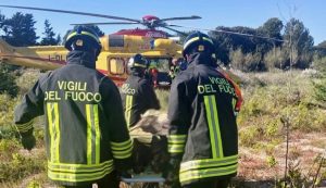 Moto fuori strada a Badesi, ferito soccorso con l'elicottero