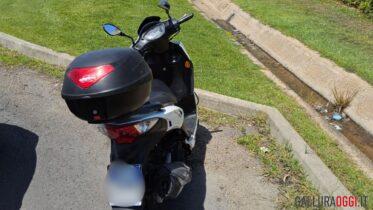 Cade dalla moto vicino la rotatoria, un ferito a Olbia