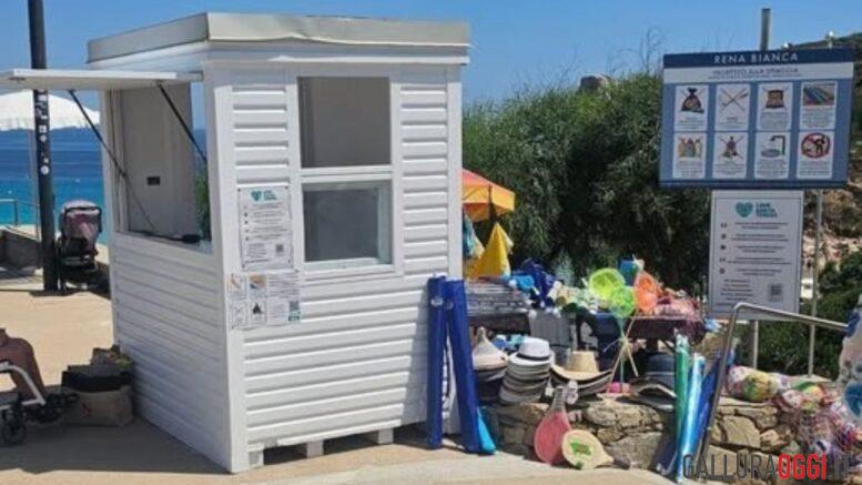 Chiosco nella spiaggia di Rena Bianca, scoppia la protesta
