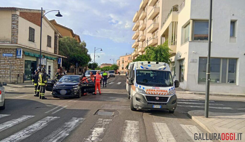 Incidente a Olbia, due feriti nello scontro tra auto