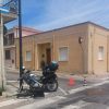 Incidente all'incrocio di Olbia, violento scontro tra moto e auto