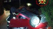 Si ribalta con l'auto a Santa Teresa, un ferito