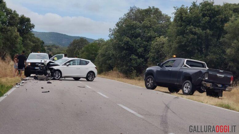 Violento incidente sulla strada Tempio-Olbia, ci sono feriti