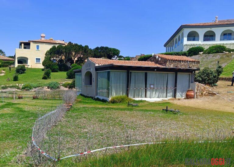 cala del faro presunti abusi edilizi porto cervo guardia costiera