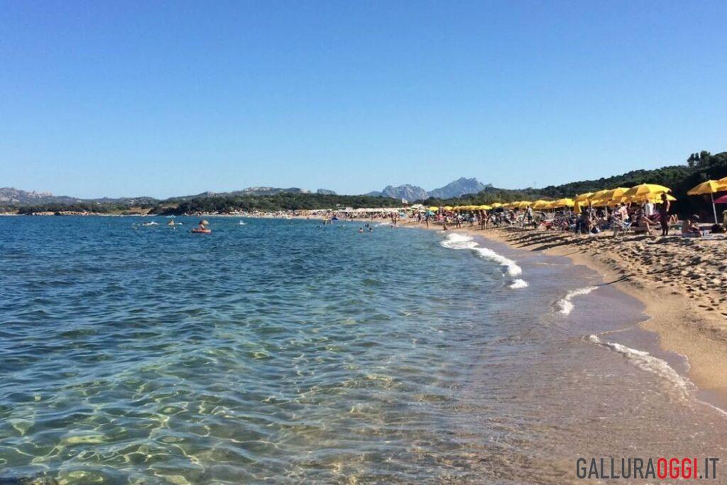 mannena divieto di balneazione arzachena spiaggia